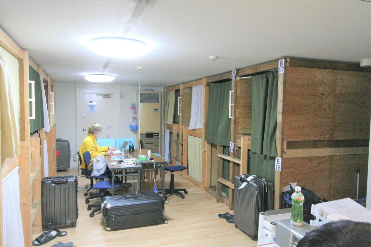 Edo Tokyo Hostel Exterior photo